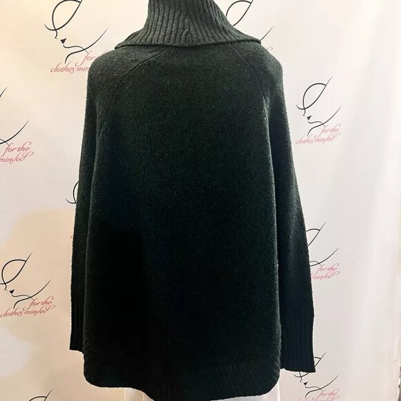 I.N. STUDIO. Size PS Oversized. TALL.Dark Green Metallic Pullover. Sweater. B5 - Picture 3 of 6